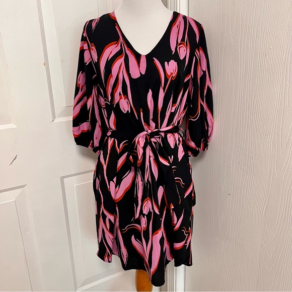 Vici Tulip Dress E2 - Picture 1 of 7